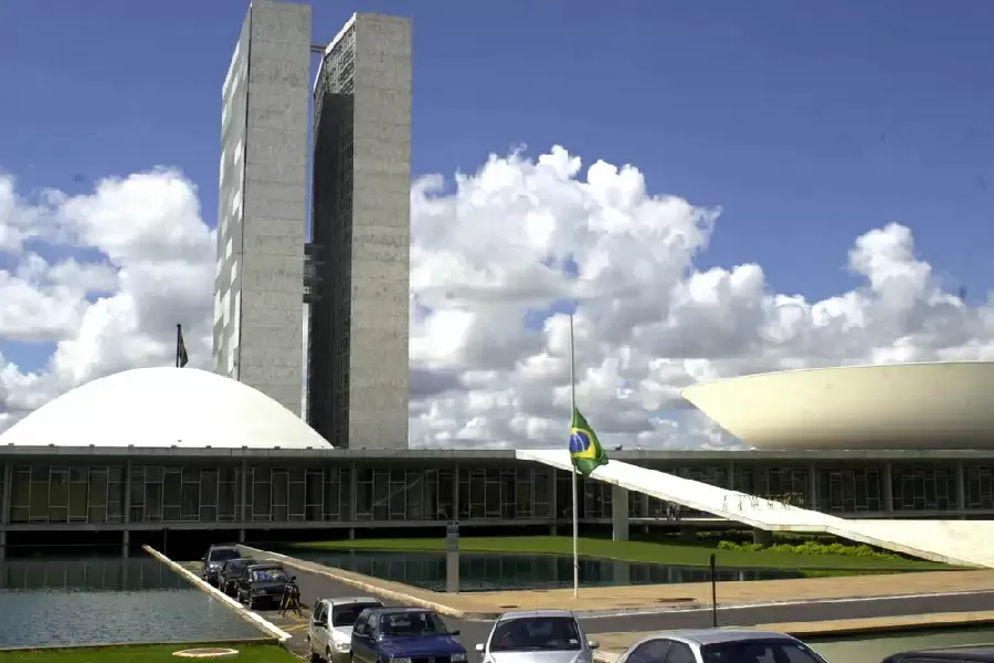 Comissão aprova Orçamento com promessa de primeiro superávit de Lula 3, texto vai a Plenário