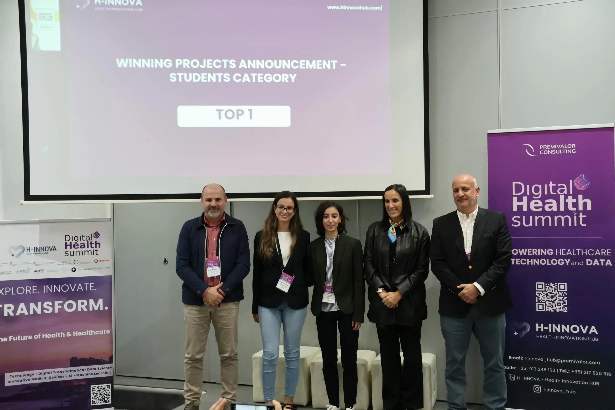 Estudantes de Enfermagem de Lisboa desenvolvem pulseira para prevenir fuga dos serviços de urgência