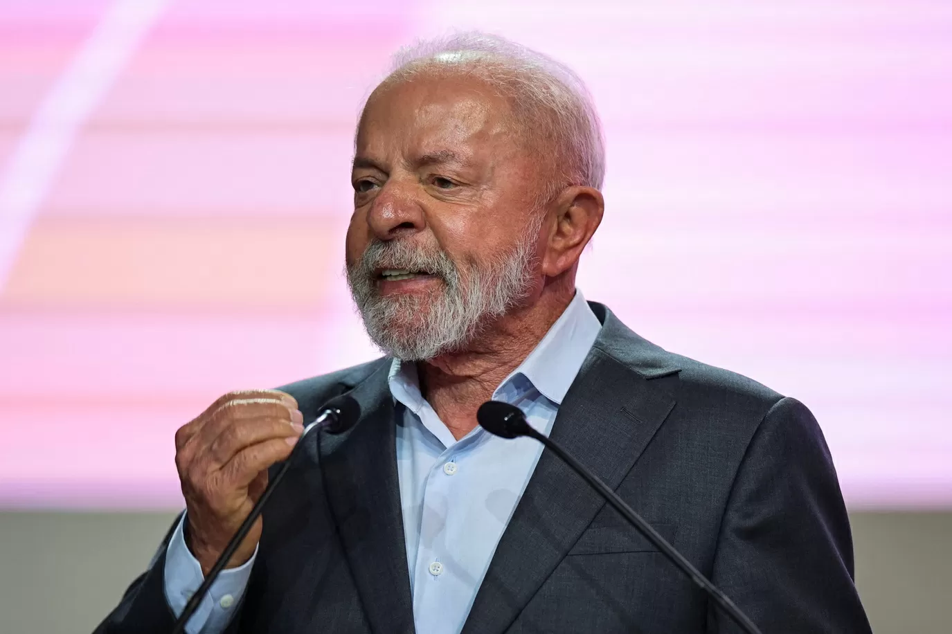 Lula diz estar sentindo cheiro de corte nos juros, mas nega pressão sobre Galípolo