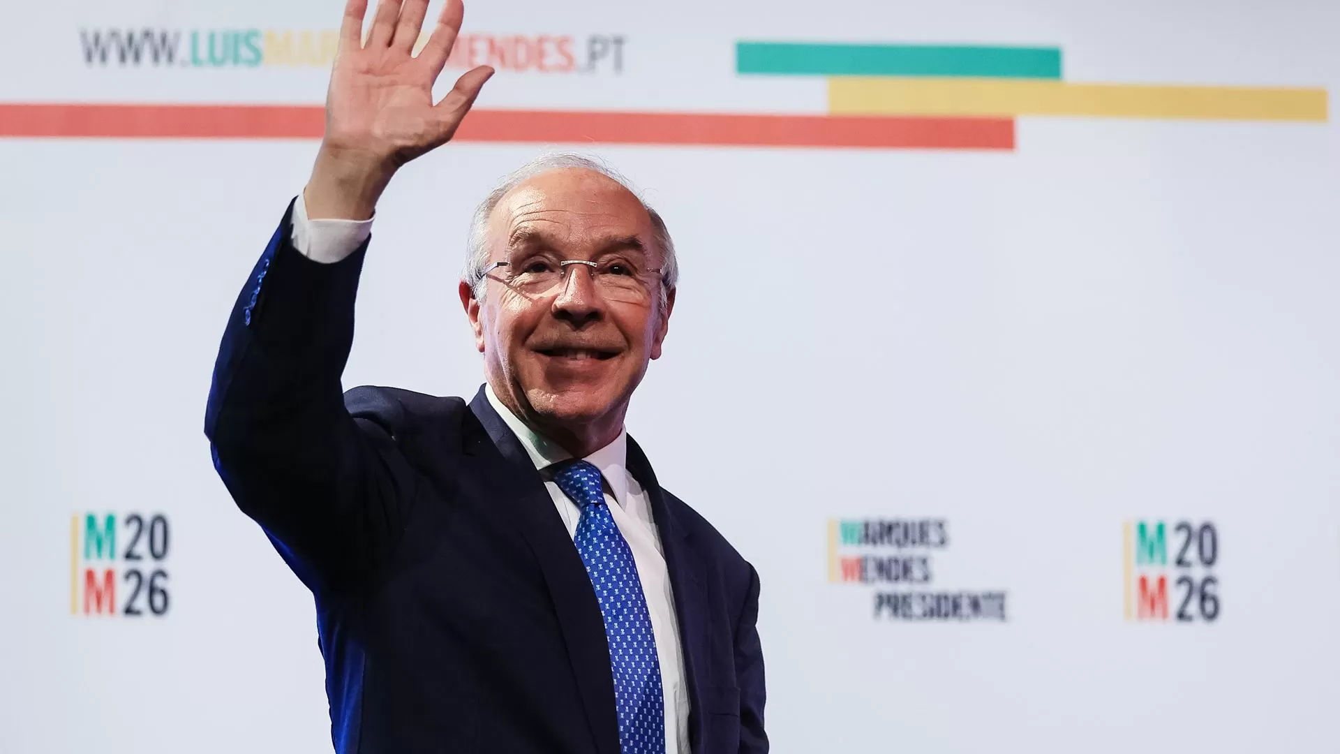 Candidatura de Marques Mendes desafia adversários a também divulgarem lista de clientes