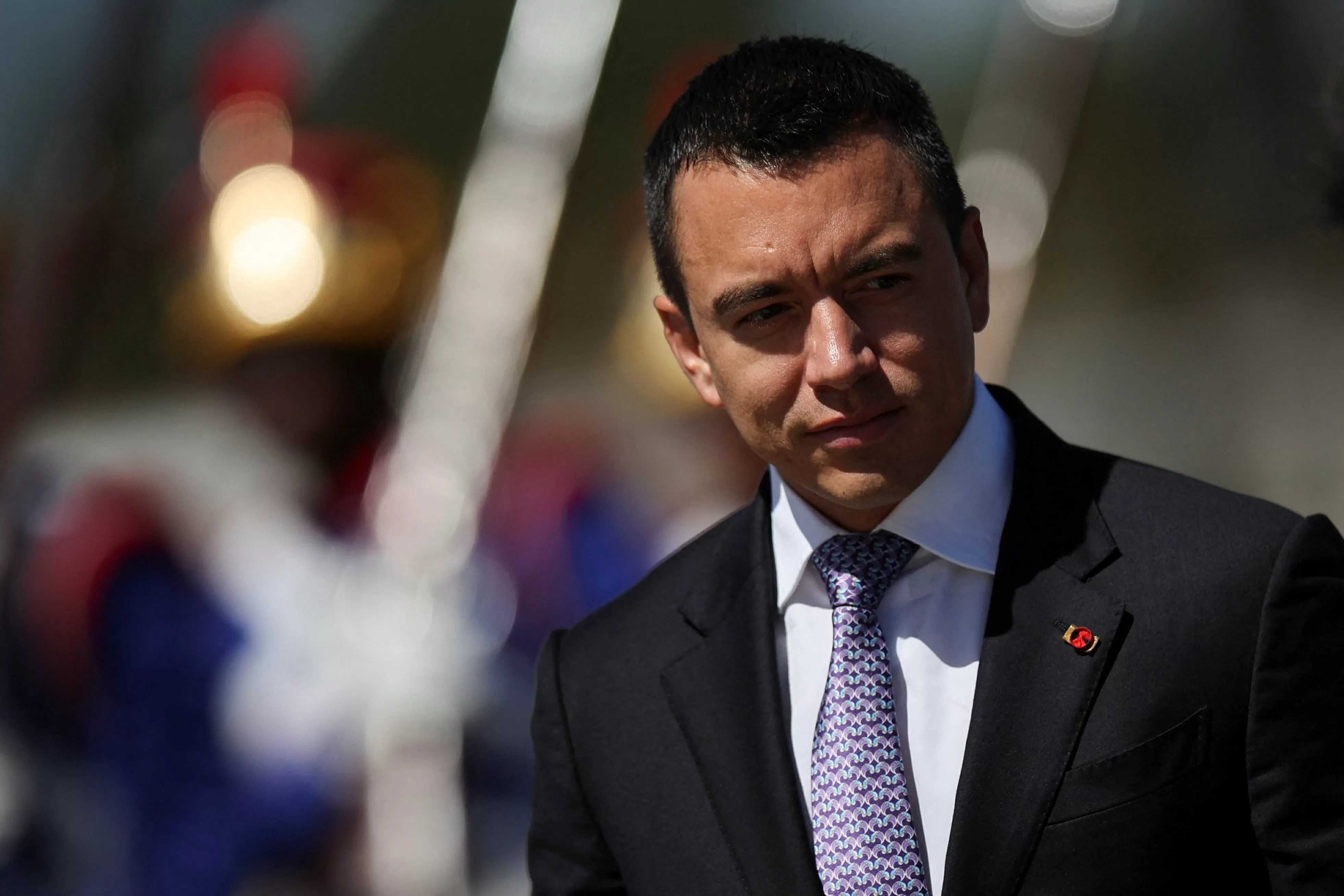 Equador x Colômbia: Noboa sobe tarifa de transporte de petróleo do vizinho em 900%