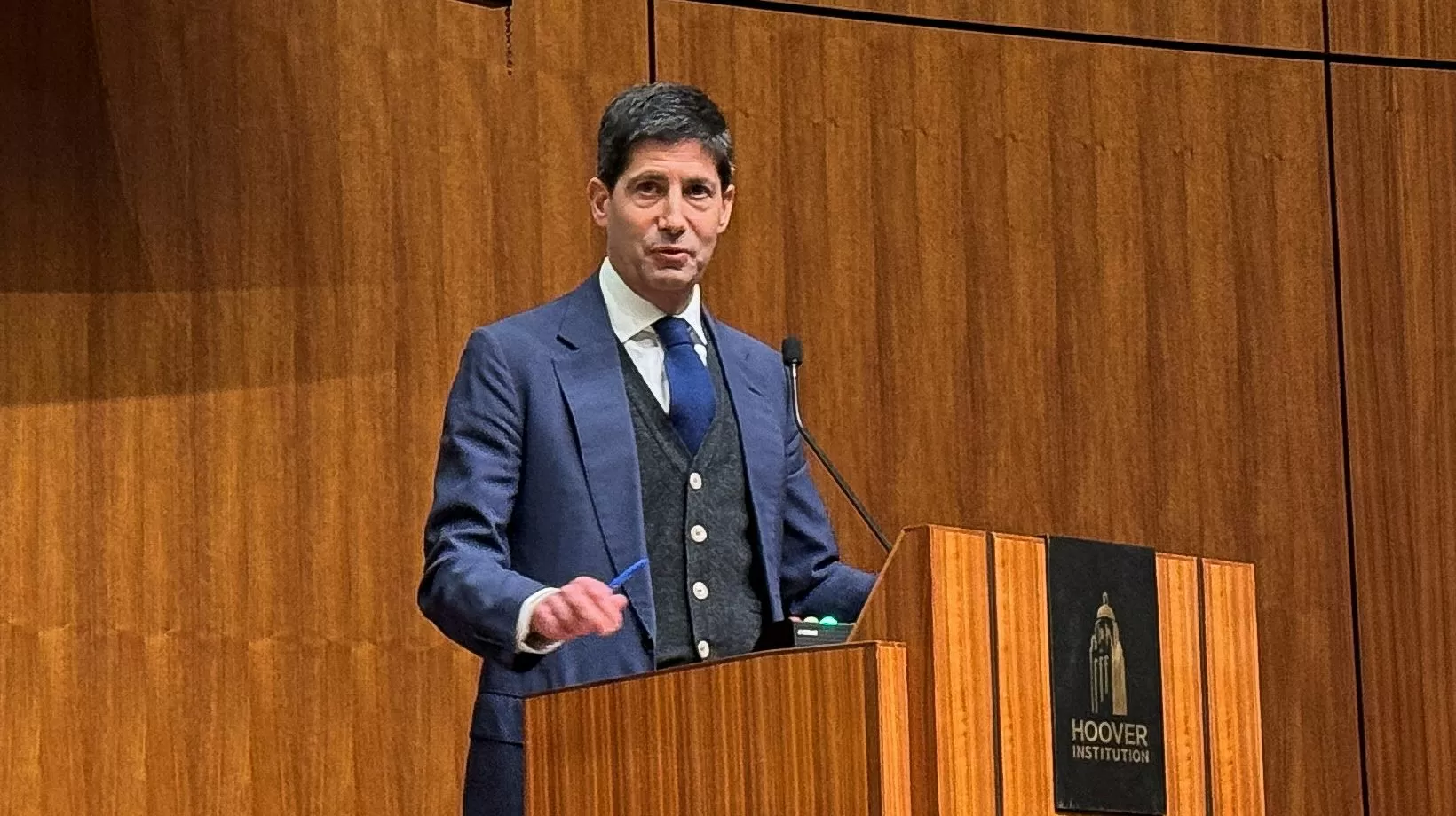 Kevin Warsh tem credibilidade institucional e não é disruptivo, opinam economistas
