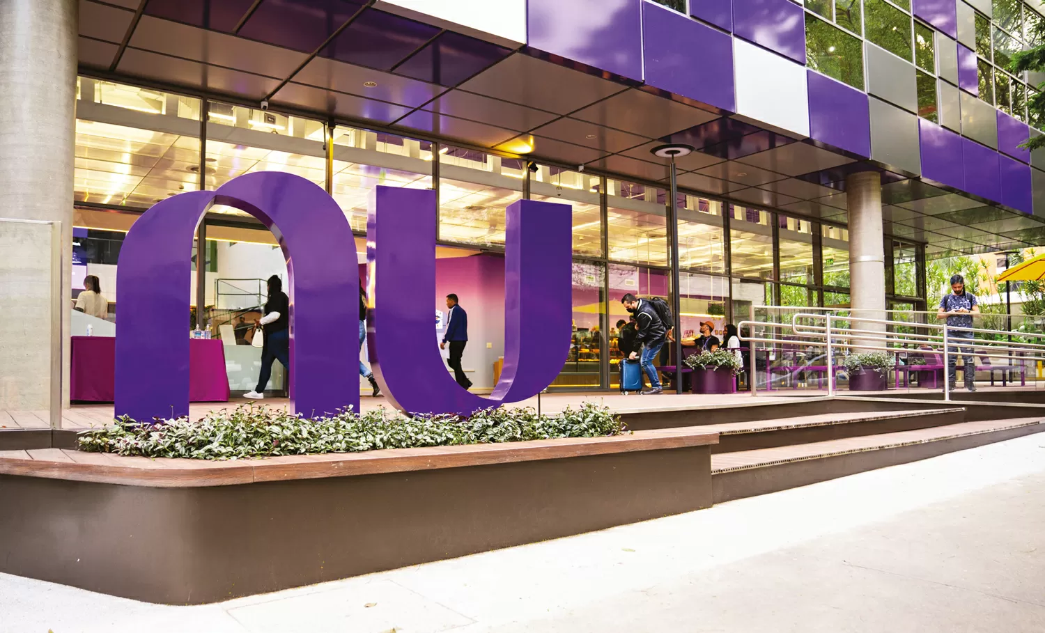Nubank dá novo passo para operar como banco nos Estados Unidos