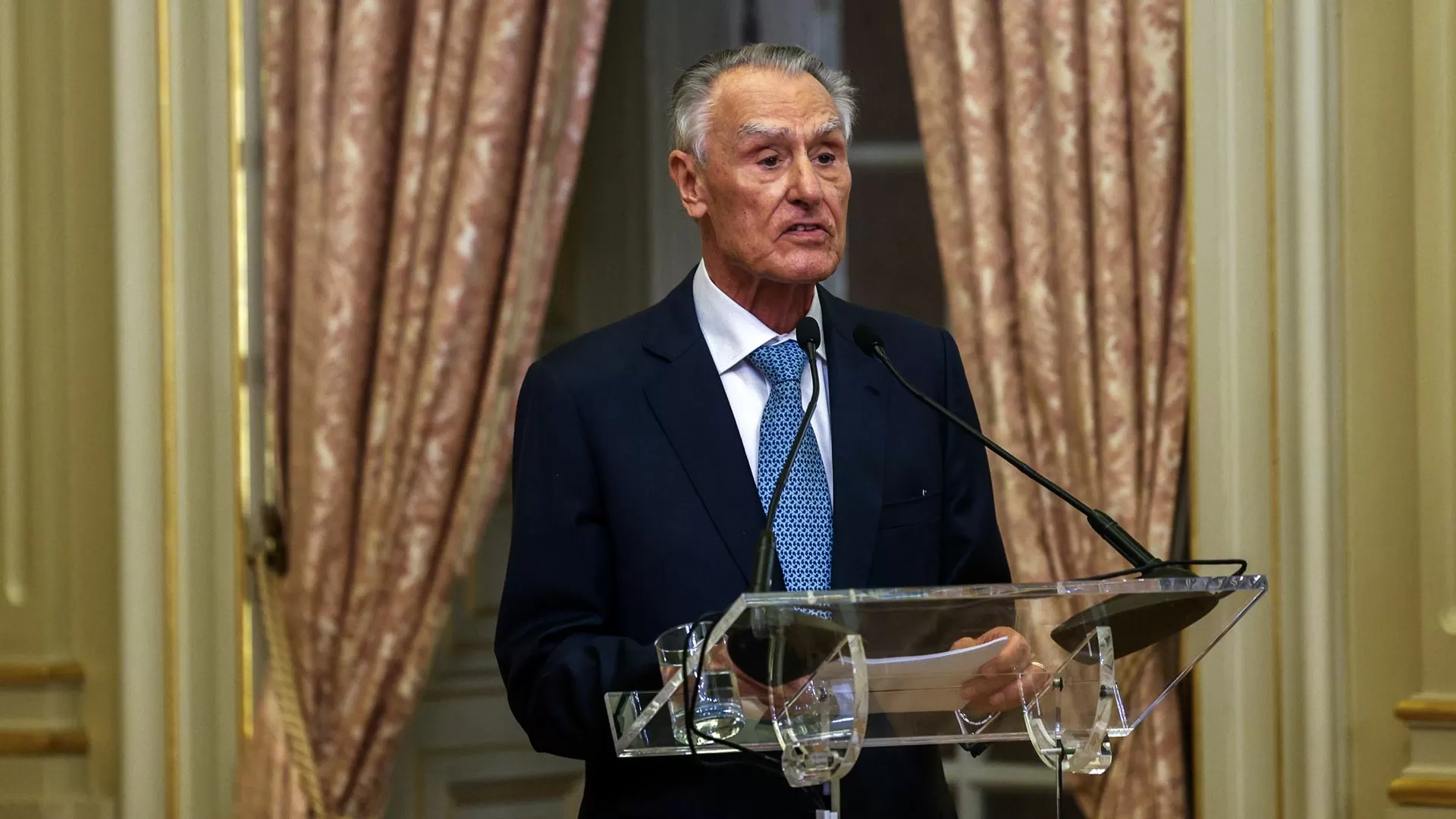 Cavaco alerta que prioridade de Portugal não deve ser captar elevado montante de fundos comunitários