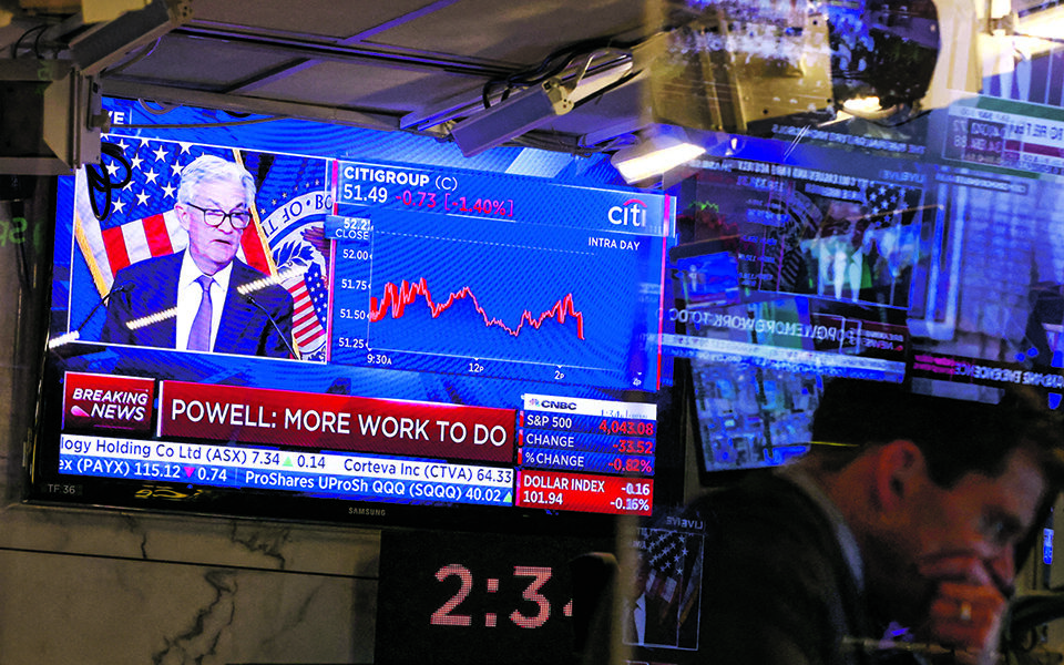 Wall Street fecha em alta enquanto o mercado espera pelos juros da Fed e pelos lucros das “big techs”