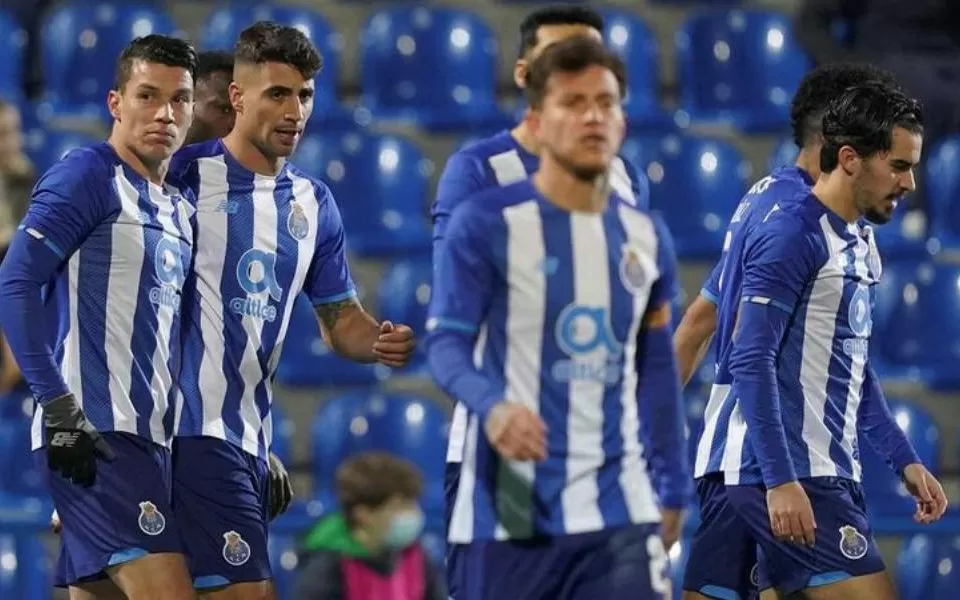 FC Porto renova com treinador Francesco Farioli até 2027/28