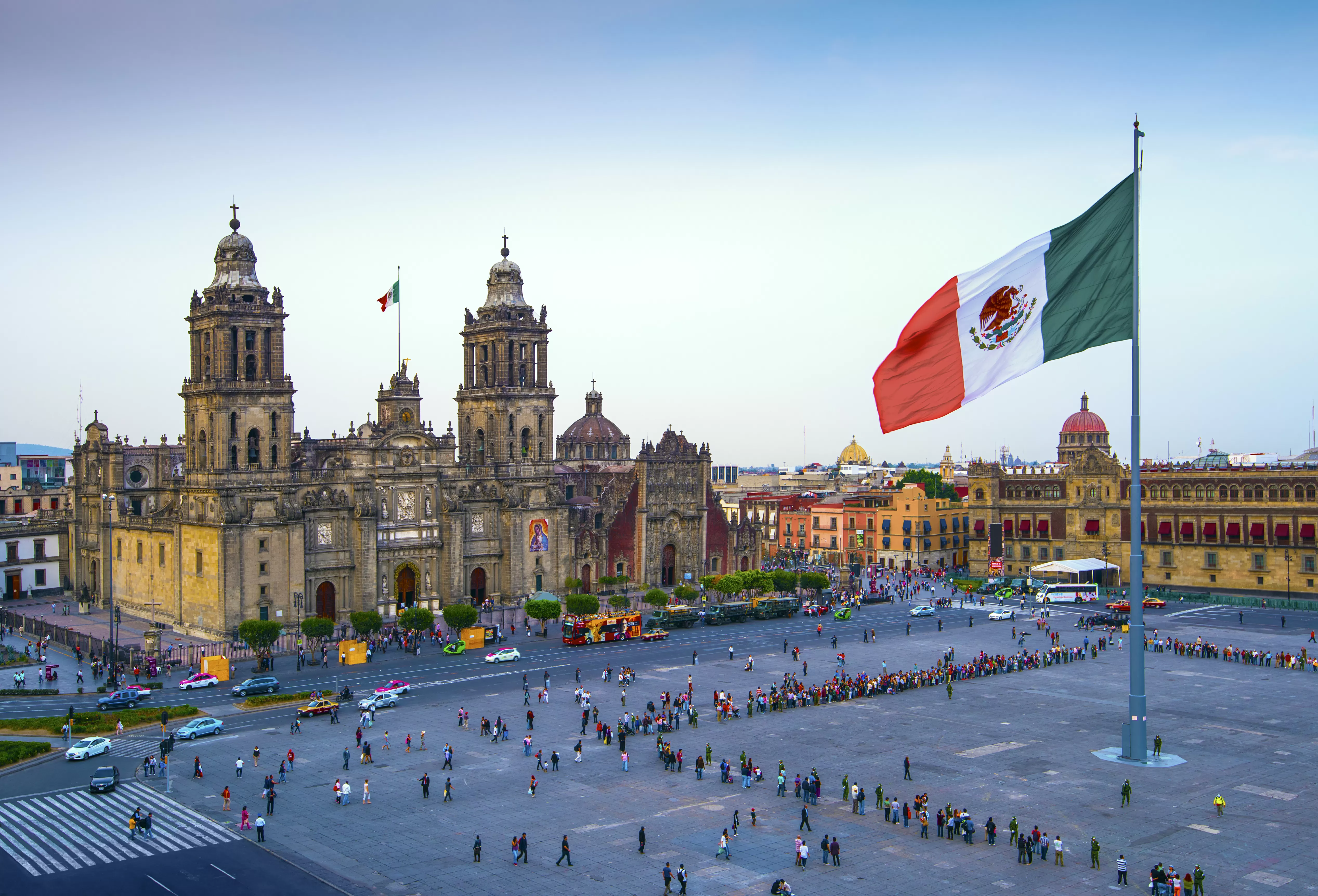 Congresso do México reduz jornada de trabalho no país para 40 horas semanais