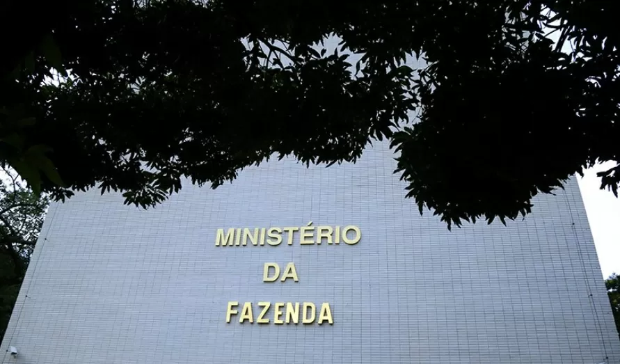 Fazenda vê brechas para ocultação de patrimônio em contas e pede aperto de regras