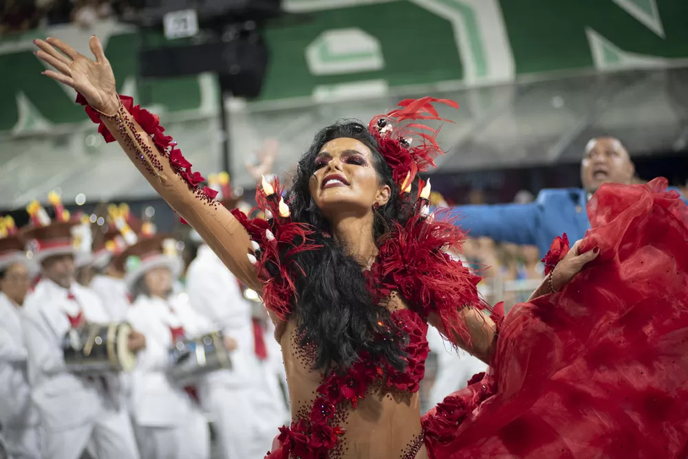 Acadêmicos do Tucuruvi é campeã e volta ao Grupo Especial em São Paulo