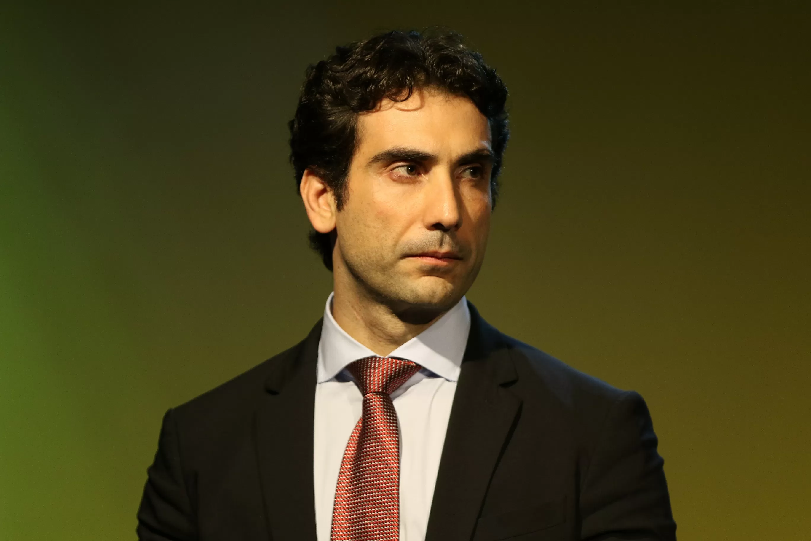 Galípolo diz que o Brasil vive um momento “Criança Esperança”