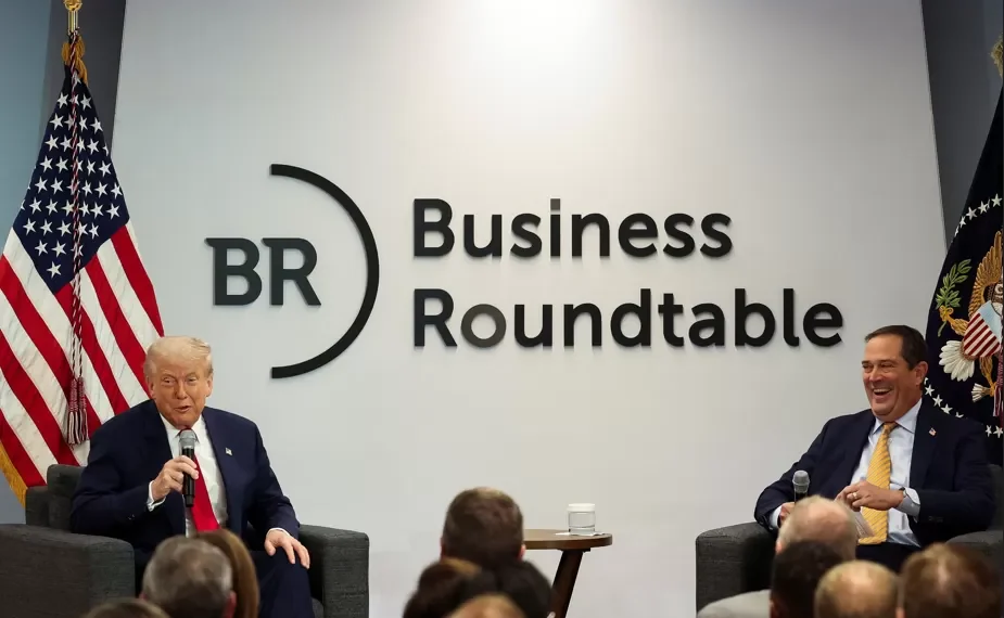 Trump diz a CEOs que tarifas podem passar de 25%