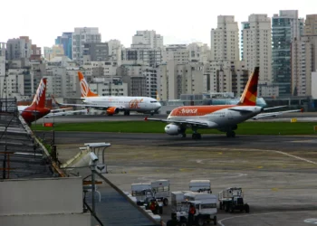CMN autoriza uso de R$ 4 bilhões do Fundo da Aviação para empréstimos a aéreas