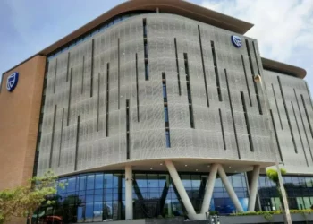 Standard Bank Angola celebra acordo de correspondência com J.P. Morgan