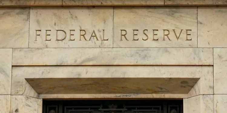 Inflação abaixo das expectativas reforça visão: Fed deve cortar mais os juros