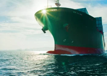 Brasil aposta em biocombustíveis para navegação na COP30 após impasse sobre emissões