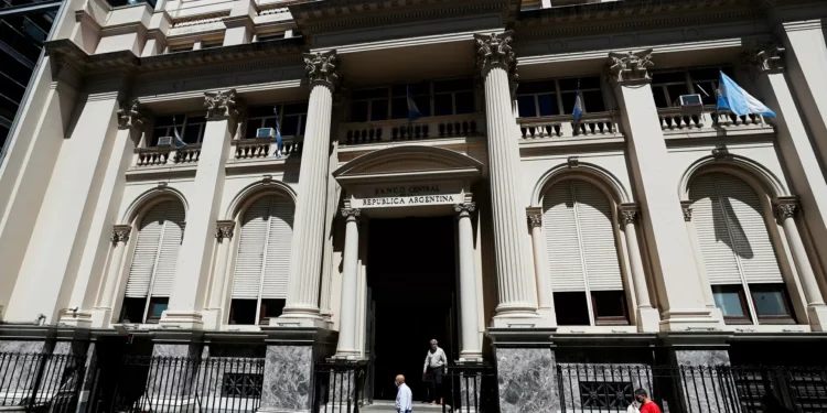 Dólar tem pequena queda na Argentina após 5 sessões de alta; Tesouro dos EUA atuou?