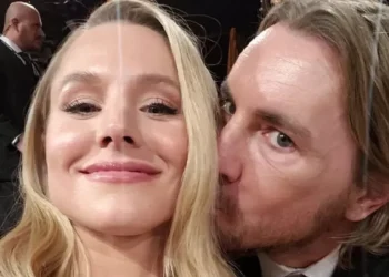 Kristen Bell causa controvérsia com homenagem ao marido: ‘Disse que nunca me mataria’