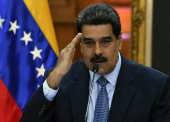 Maduro pede retirada da cidadania ao líder da oposição Leopoldo López