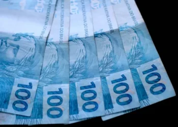 Governo reduz contenção de gastos de ministérios de R$ 12,1 bi para R$ 7,7 bi