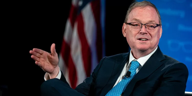 Kevin Hassett lidera lista de Trump para substituir Jerome Powell no Fed