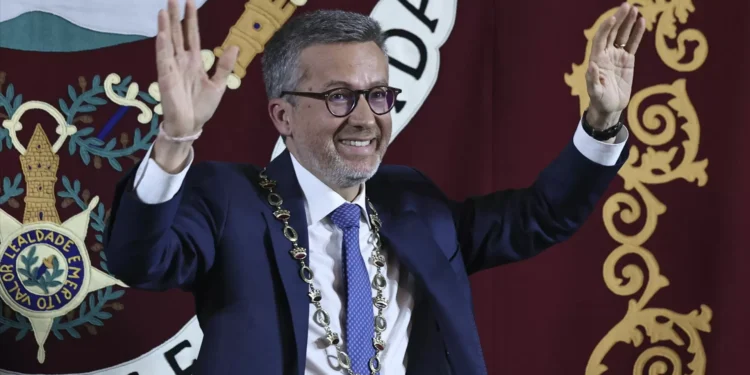 Moedas avisa oposição que “não pode esquecer” quem foi escolhido para governar