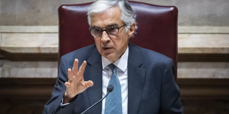 Aguiar-Branco. Reunião “inédita” propõe “alterações de natureza tecnológica” na Justiça