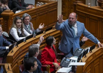 ​Funcionários parlamentares pedem proteção contra o Chega