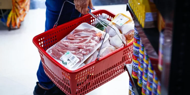 Confiança do consumidor dos EUA se deteriora em novembro