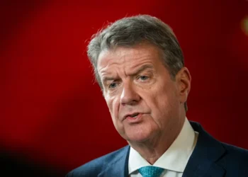 Presidente do UBS conversou com Bessent sobre possível mudança para os EUA, diz FT