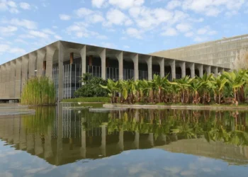 Governo recebe com satisfação revogação de tarifas por EUA e seguirá negociações