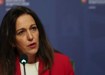 Ministra da Justiça diz que sistema de segurança funcionou na prisão de Alcoentre