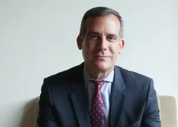 À beira do colapso, COP30 precisa das cidades para sobreviver, afirma ex-prefeito de Los Angeles