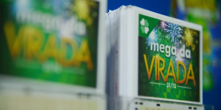 Veja quanto rende o prêmio bilionário da Mega da Virada na poupança