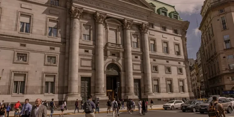 Inflação na Argentina volta a acelerar após eleição de meio de mandato