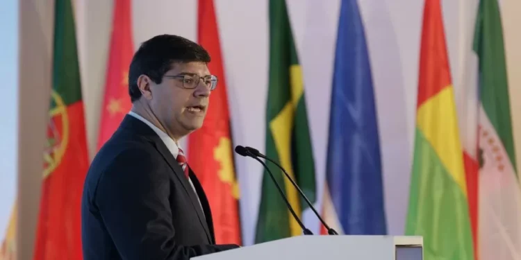 PS quer ouvir Rangel no parlamento sobre voo de Estado com mulher de Sissoco Embaló