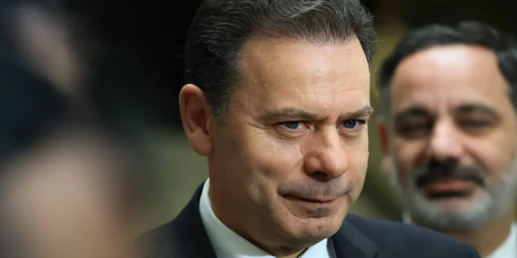 Primeiro-ministro visita militares portugueses na Eslováquia