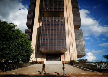 Boletim Focus: inflação de 2025 recua pela terceira semana e cai para 4,43%