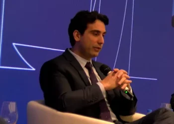 Mercado de trabalho está aquecido e cenário demanda BC conservador, diz Galípolo