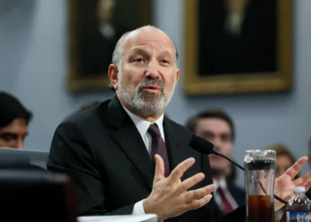 Lutnick diz que tarifas não são culpadas por números fracos de emprego e ataca Powell