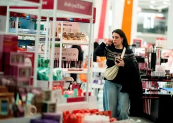 ICVA: varejo registra baixa em novembro, apesar de vendas recordes na Black Friday