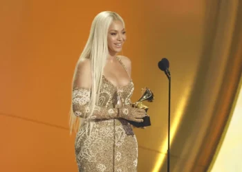 Equipe de Beyoncé aciona Justiça após música aparecer em filme sobre Bolsonaro