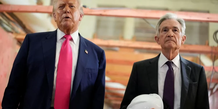 Trump ameaça processar Powell, do Fed, e anunciará seu substituto em janeiro