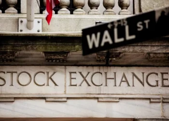 Wall Street fecha sessão com ganhos ligeiros