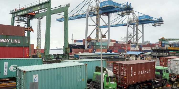 EUA e Taiwan fecham acordo para cortar tarifas e destravar investimentos em chips