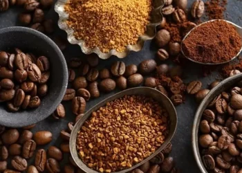 Consumo de café no Brasil caiu preço alto, mas receita do setor avançou em 2025