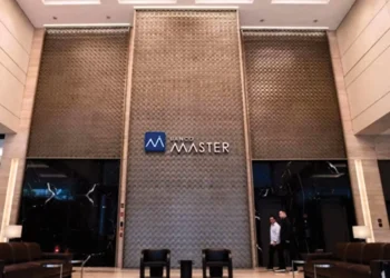 FGC inicia ressarcimento de clientes do Banco Master, mas app enfrenta falhas