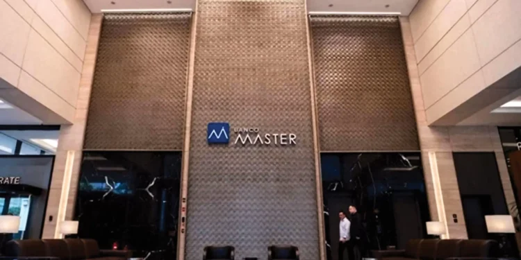 FGC inicia ressarcimento de clientes do Banco Master, mas app enfrenta falhas