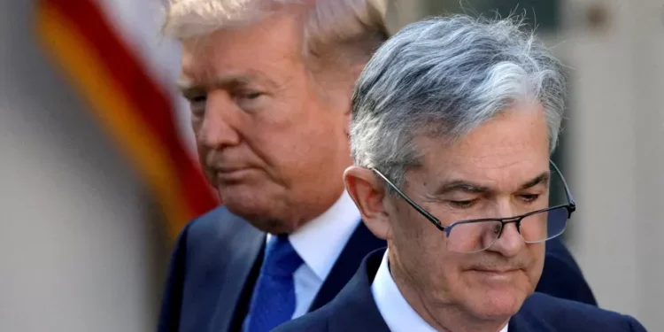 Trump chama Powell de idiota e renova escalada de pressão contra Fed por cortar juros