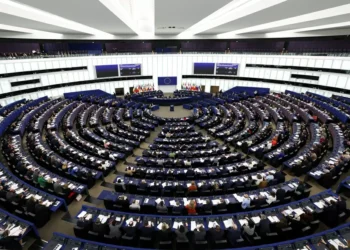 Parlamento Europeu suspende acordo com EUA após pressão de Trump por Groenlândia