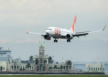 Aviação bate recorde em 2025 com 130 mi de passageiros e forte expansão internacional